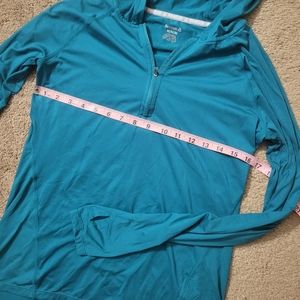 Reebok lightweight hooded long sleeve